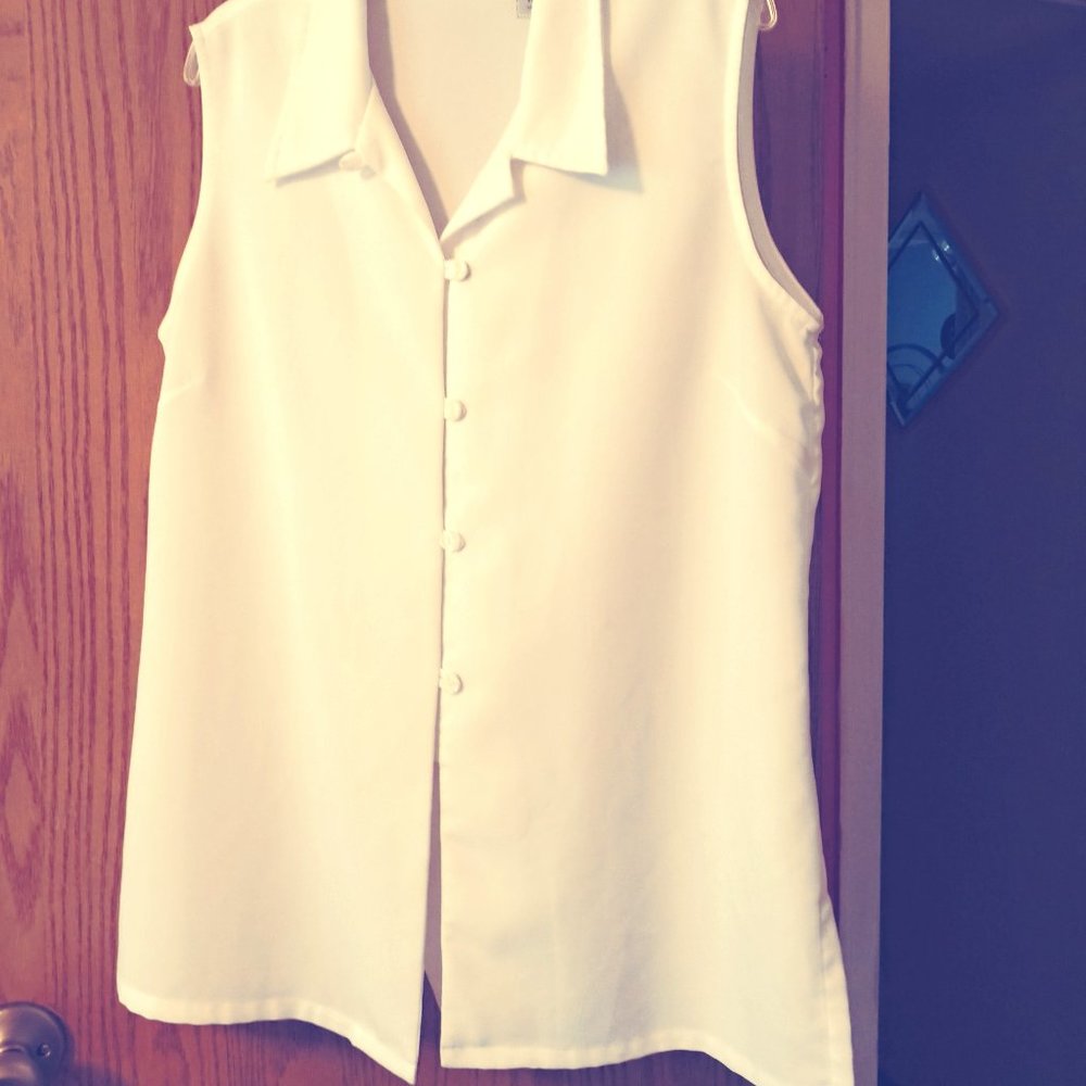 Kathie Lee White Silky Blouse